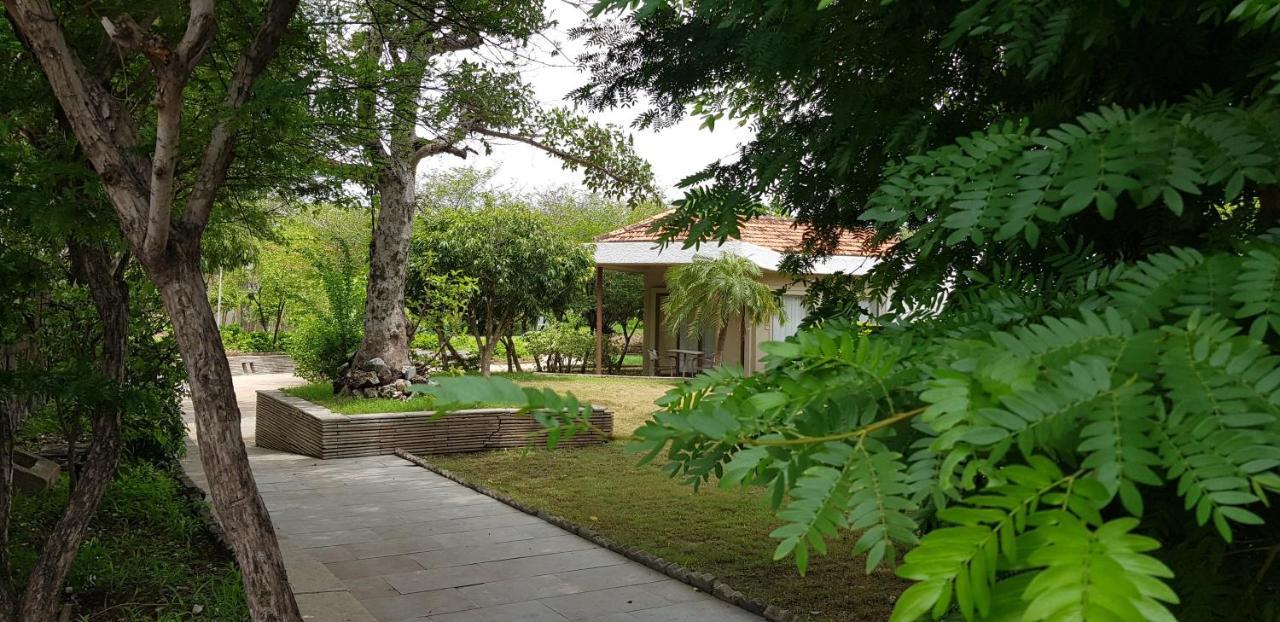 The Meadows Resort And Spa Aurangabad  Exteriör bild