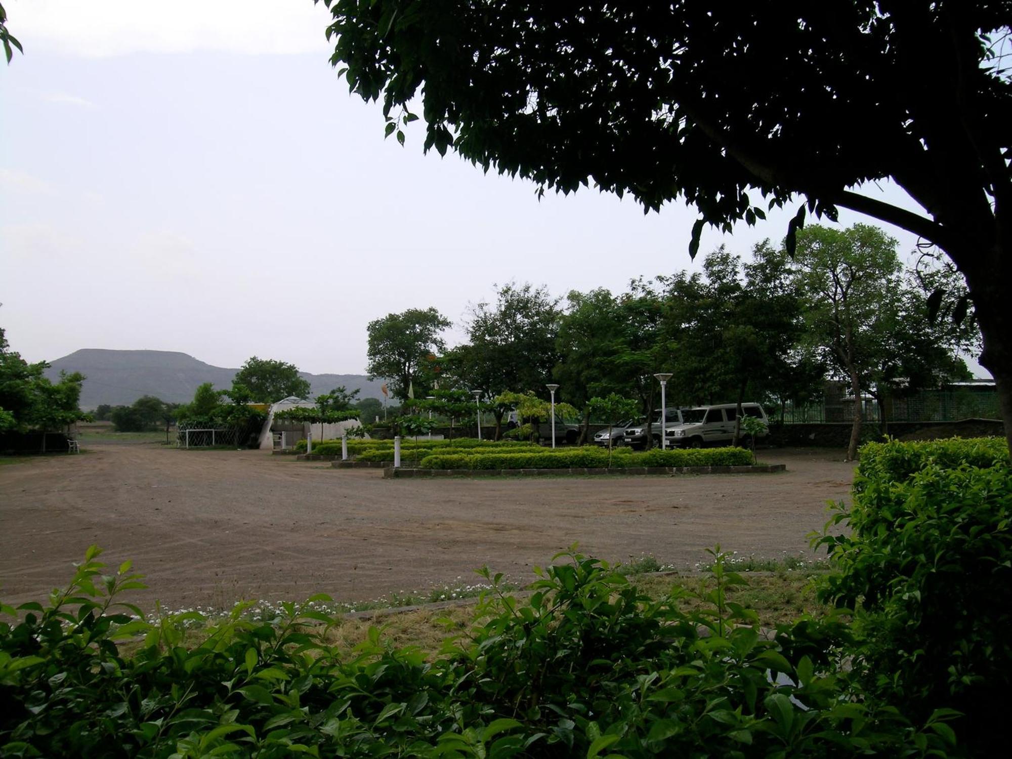The Meadows Resort And Spa Aurangabad  Exteriör bild
