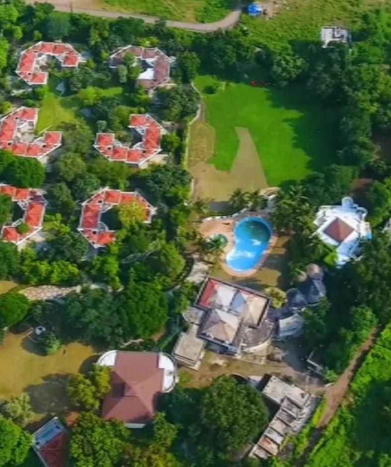 The Meadows Resort And Spa Aurangabad  Exteriör bild