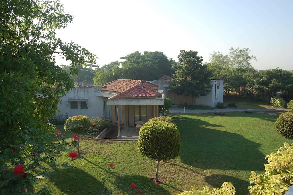The Meadows Resort And Spa Aurangabad  Exteriör bild