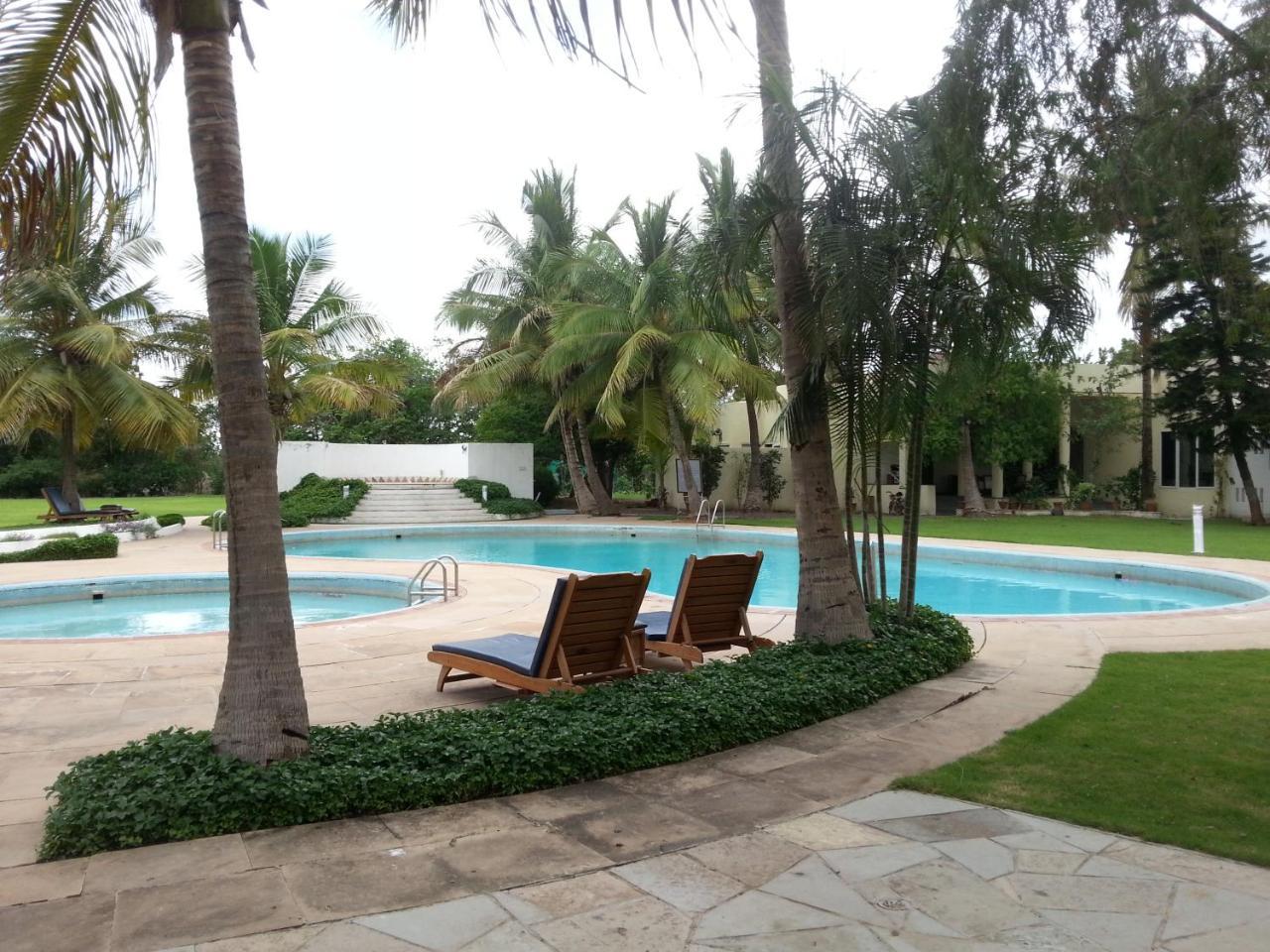 The Meadows Resort And Spa Aurangabad  Exteriör bild